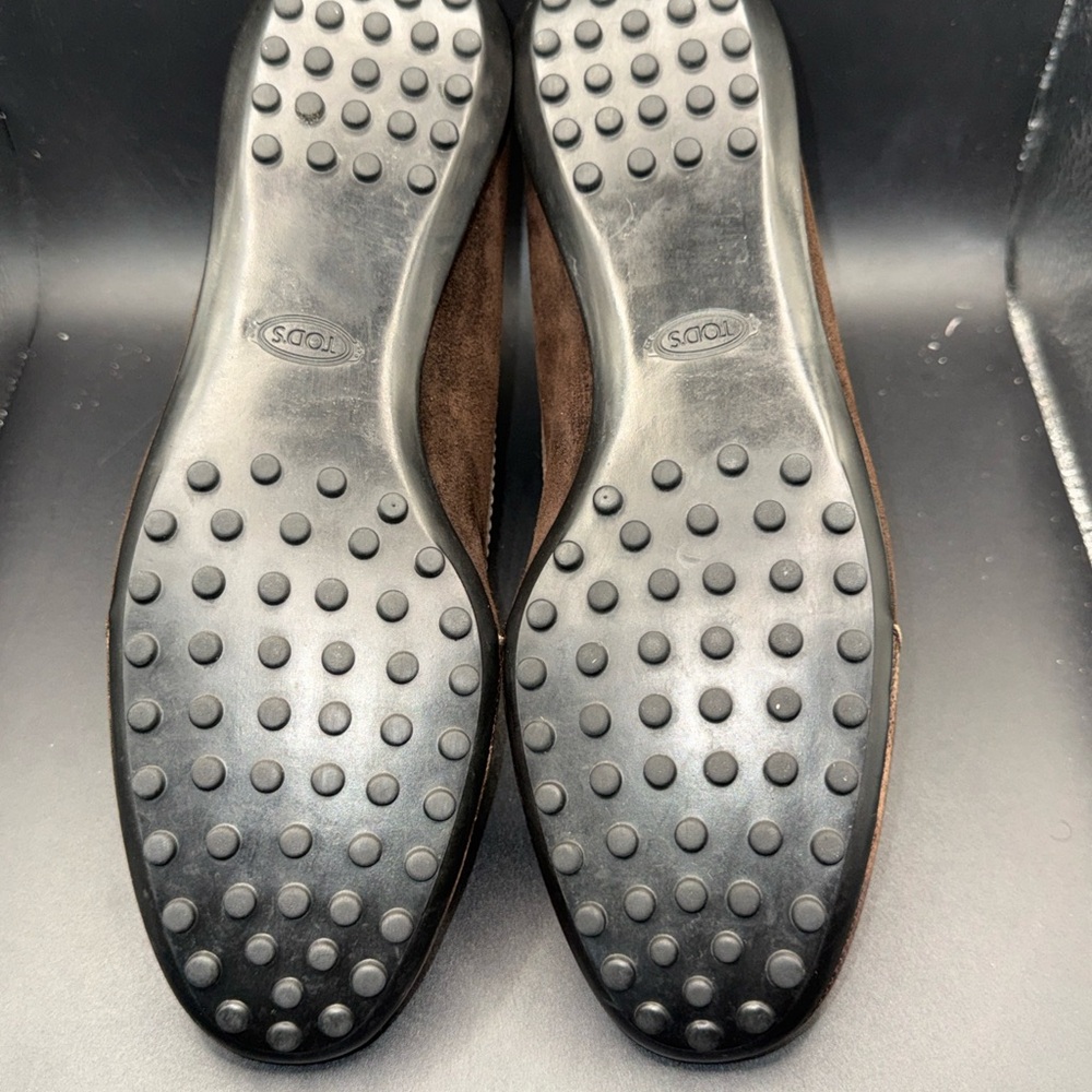 Size 36.5 EU - Tod’s (Italy) Round Toe Brown Embossed Flat Shoe, No Box, Flawed - Picture 9 of 10